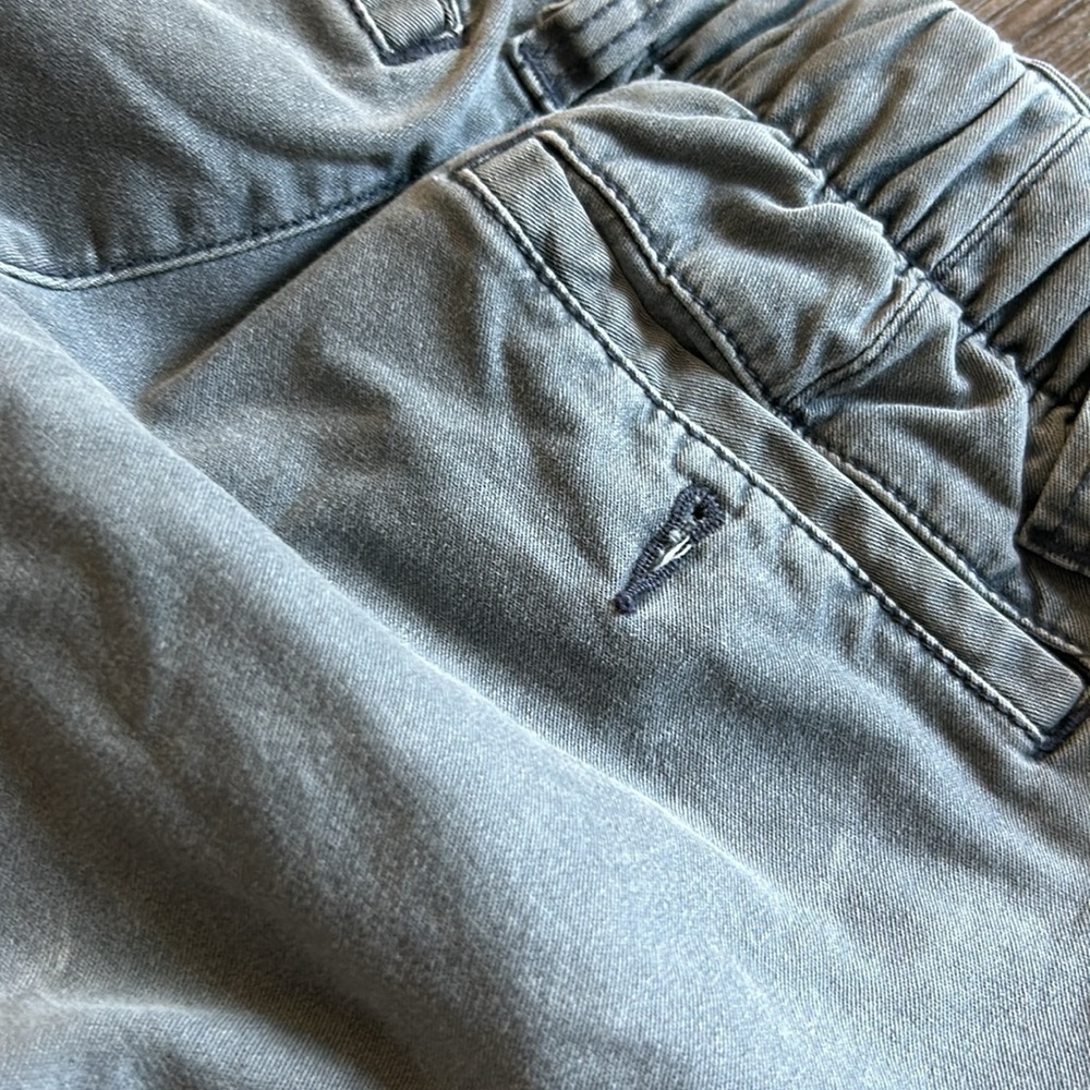 Old Navy work jogger - Picture 5 of 5